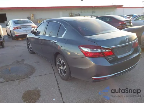 2016 Honda Accord Lx z USA, uszkodzony, nr VIN 1HGCR2F31GA138734